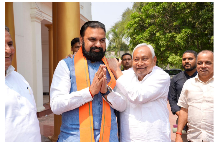 bihar rajniti se badi khabar 