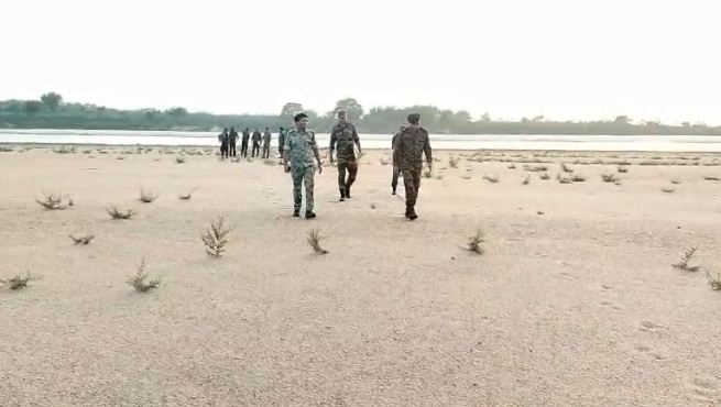 bhartiya sena ki vishesh team pahuchi jamshedpur