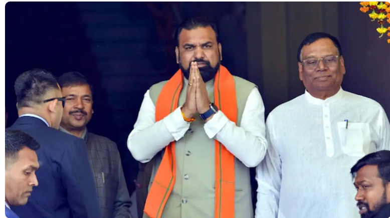 mukhyamantri samrat chaudhary pahuche delhi