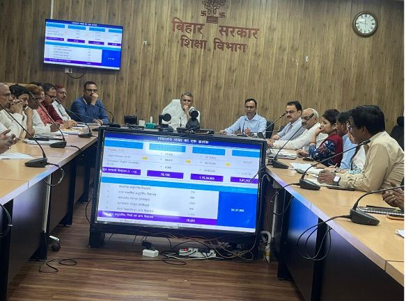 bihar k deputy cm action mein