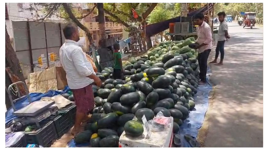 tarbuj karobariyon ki 'balle-balle'