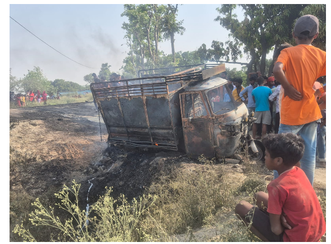 vaishali mai tin pahiya wahan mai lagi aag