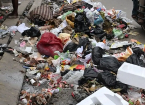patna mein nigam karmchariyon ki hadtal jari