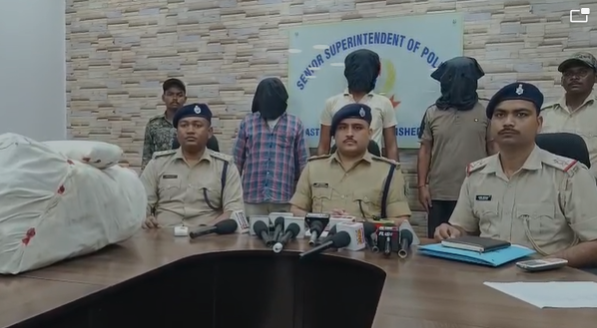 nase k awaidh karobariyon par sikanja