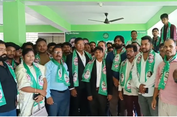 lohardaga mein sadasyata grahan samaroh