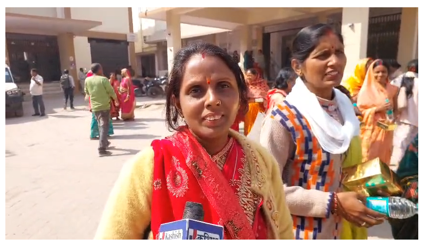 holi se pahle mahilaon ko saugaat 