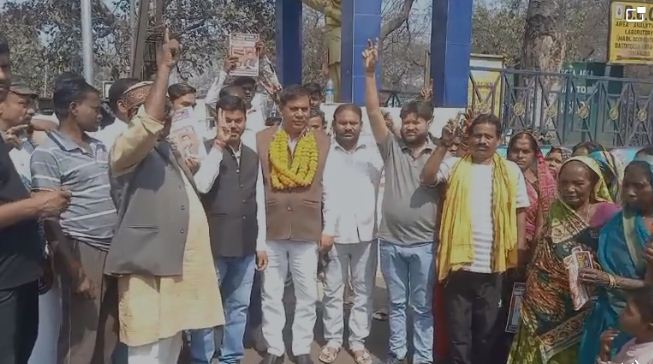 koylanchal mein badhi chunawi sargarmi