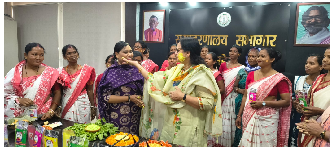 simdega mai harbal gulal ka shubharambha