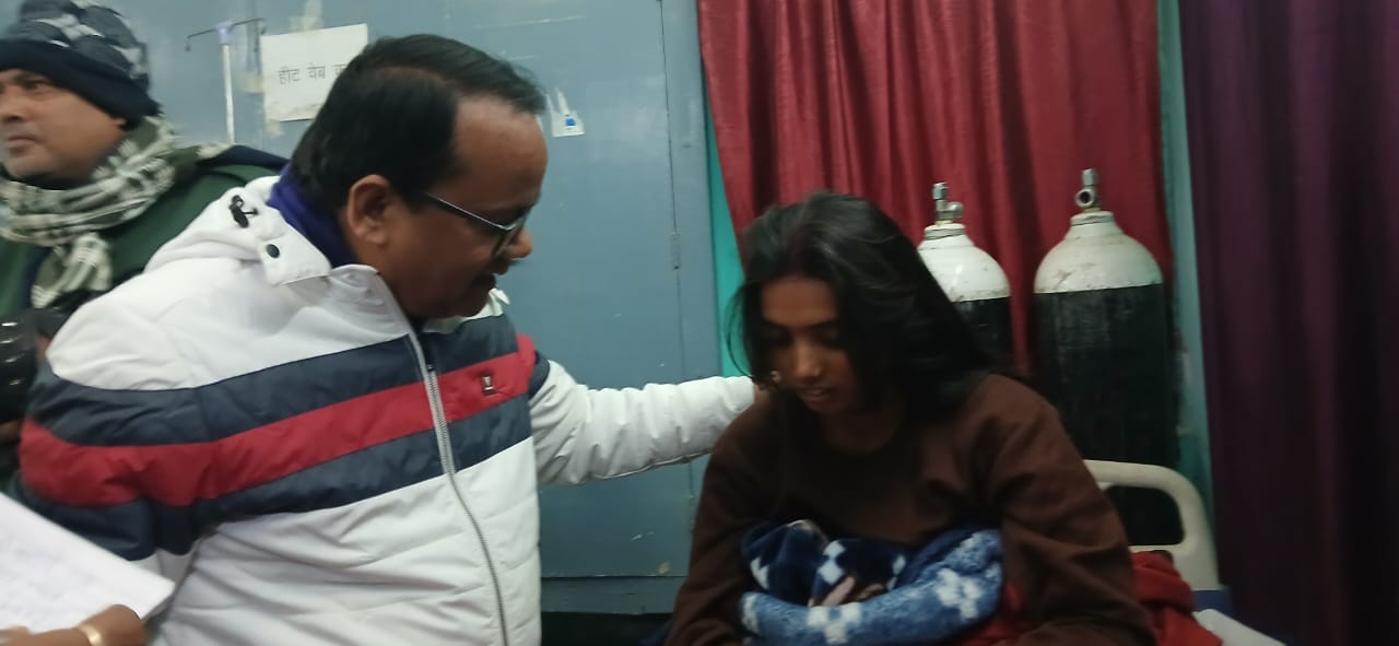 A man, after luring a young woman with the promise of marriage, sexually assaulted her with the help of three other men. The woman then jumped into th