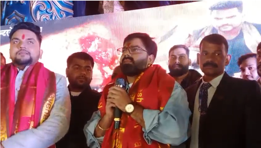 Pawan Singh praised Gunjan Singh extensively