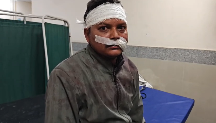 A jewelry shop owner was attacked with a sharp weapon for refusing to pay extortion money; the accused has been apprehended.