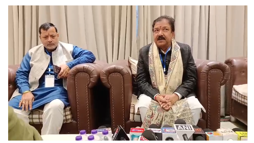 purniya mai dileep jaisawal ne vipaksha per kiya hamla 