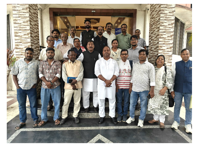 parisiman ko lekar aadiwasi samaj golband 