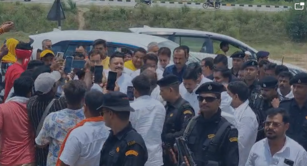 bharat tiwari encounter mamla