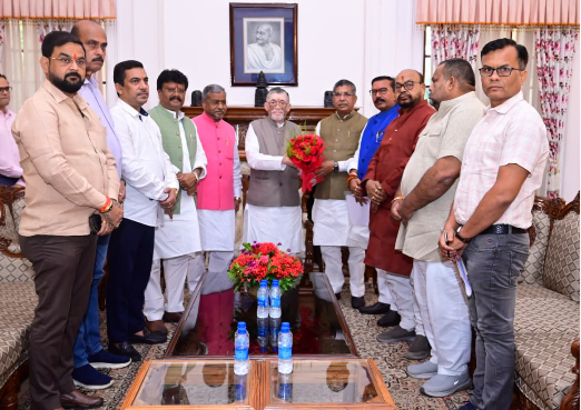 rajyapal se mile bjp pratinidhimandal