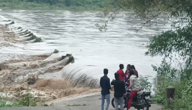 mout ko maat dene ki sanak