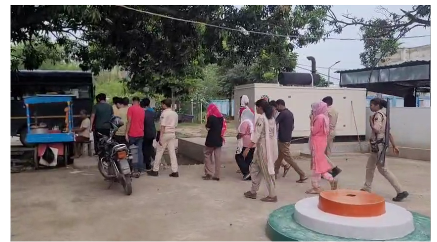eou ki team pahunchi lakhisarai