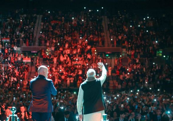 Connected with the Indian community, showcased India's strength, and also became emotional.