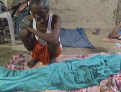palamu k niji clinic par uthe sawal