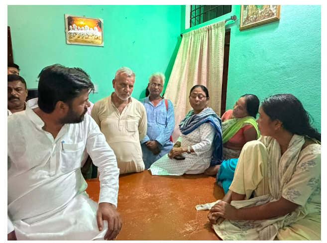 banti yadav ke parijano se mile bhakpa male ke neta