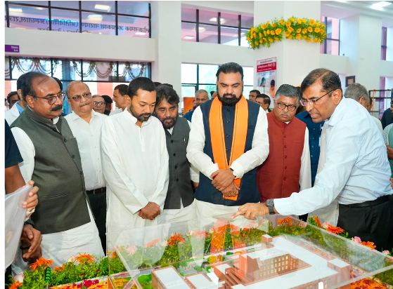bihar swasthya sachiv ne ki samiksha