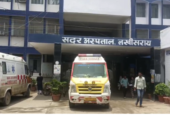 lakhisarai mein sradhalu se bhari auto palti