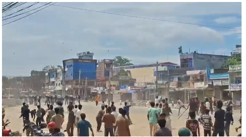 nepal mai nahi ruk raha hinsa