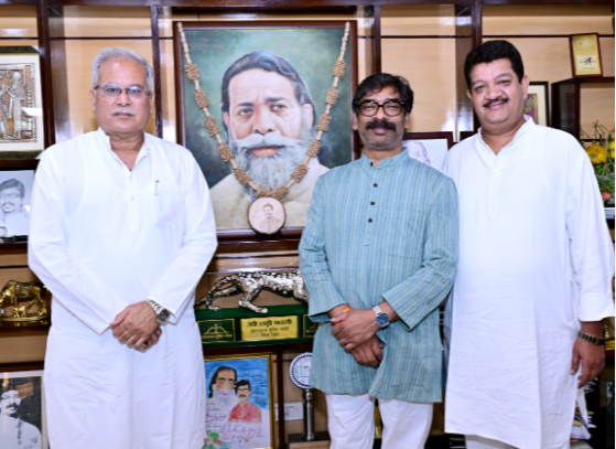 hemant soren se mile bhupesh baghel