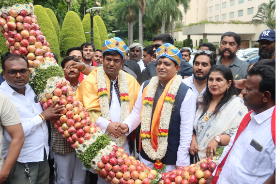 karnatak mein vip ki entry