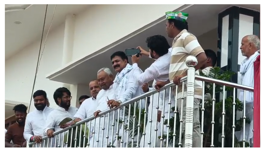 purwa cm nitish kumar pahunche kaimur