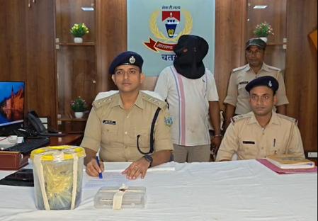 chatra police ki karwai