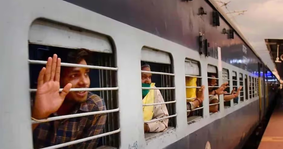 chhapara se aanand vihar ke beech chalege nayi train 