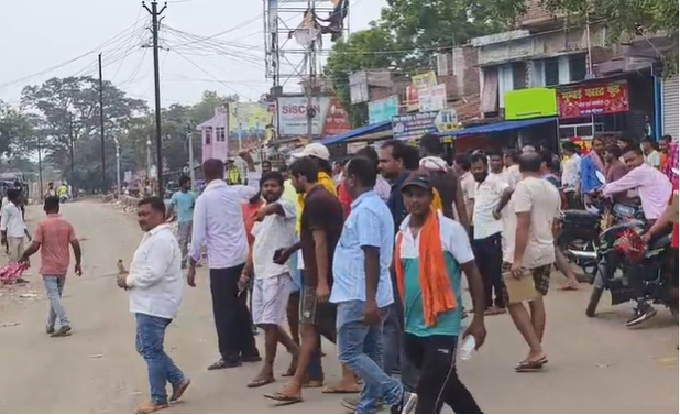 godda mein mukhiya par janlewa hamle ka virodh