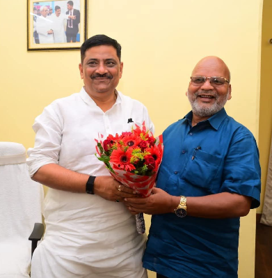jdu ka karyakari adhyaksh mantriyo se mile