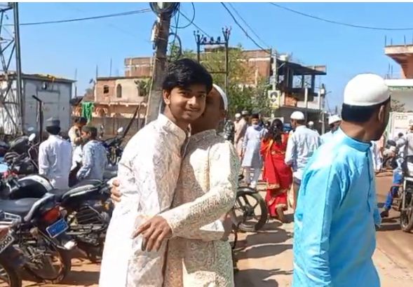 latehar mein eid ka jashn