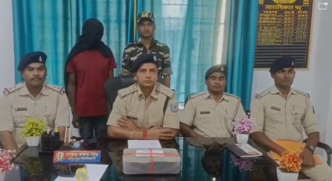 gadhwa police ki badi karwai