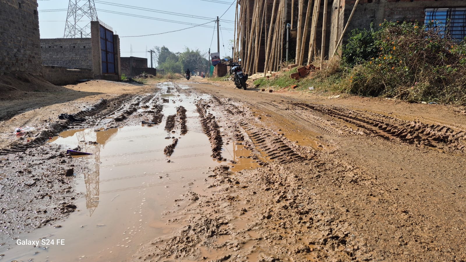 There are only potholes on four kilometers of road.