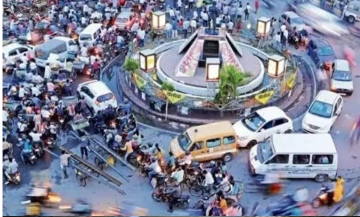 There will be restrictions on many routes from 26 to 28 March