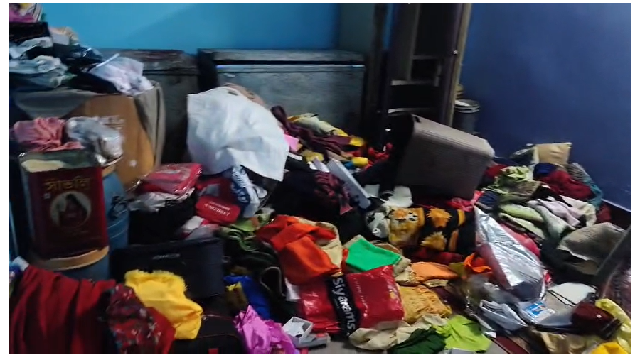 Terror of thieves in Ranchi's Pithora, theft of lakhs by breaking alabaster