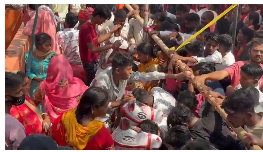 aastha ya andhavishwas?