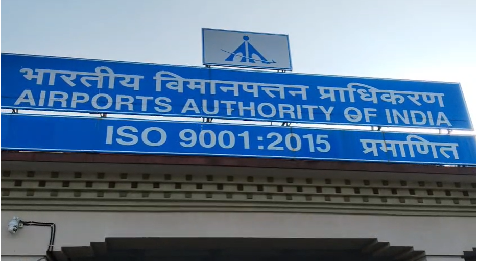  Hydroponic ganja worth Rs 5 crore recovered from a traveler from Thailand