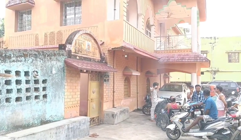 Children held hostage at gunpoint, robbery worth lakhs shakes the area