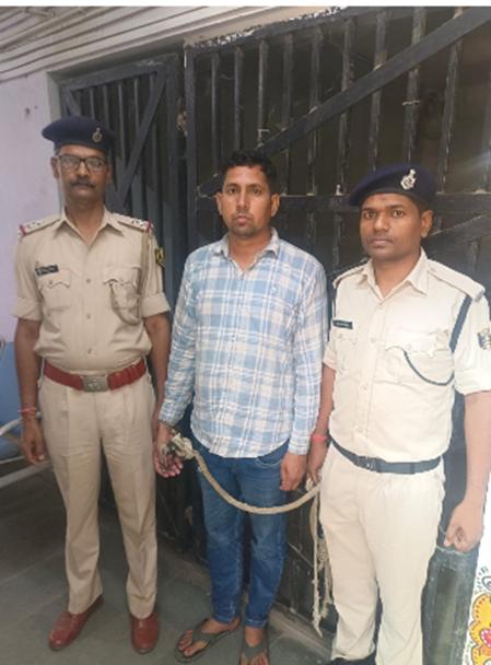 patna police ne li sandigdh ki talasi