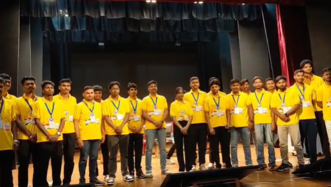 jharkhand se 50 chatra ka madhya pradesh daura