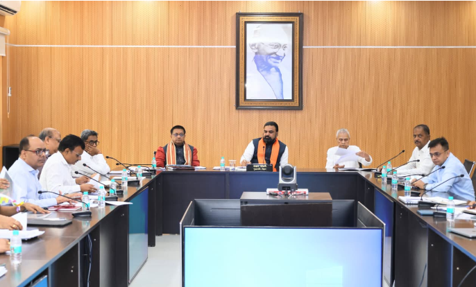 cm samrat ka sakt nirdesh