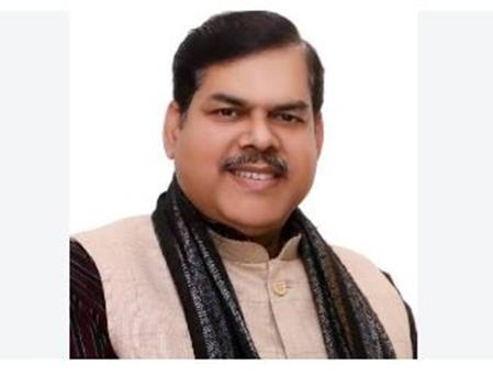 chhatrao se kathit yon durvyavhar per sarkar sakhat