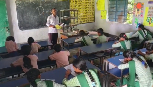 bokaro mein siksha vyawastha ki khuli pole