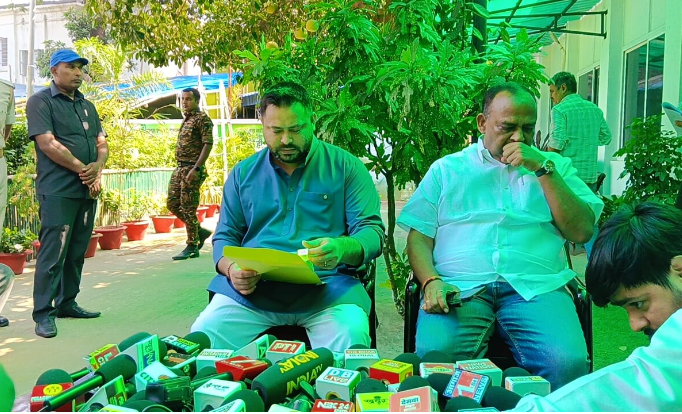 badh par tejaswi ka nda par hamla